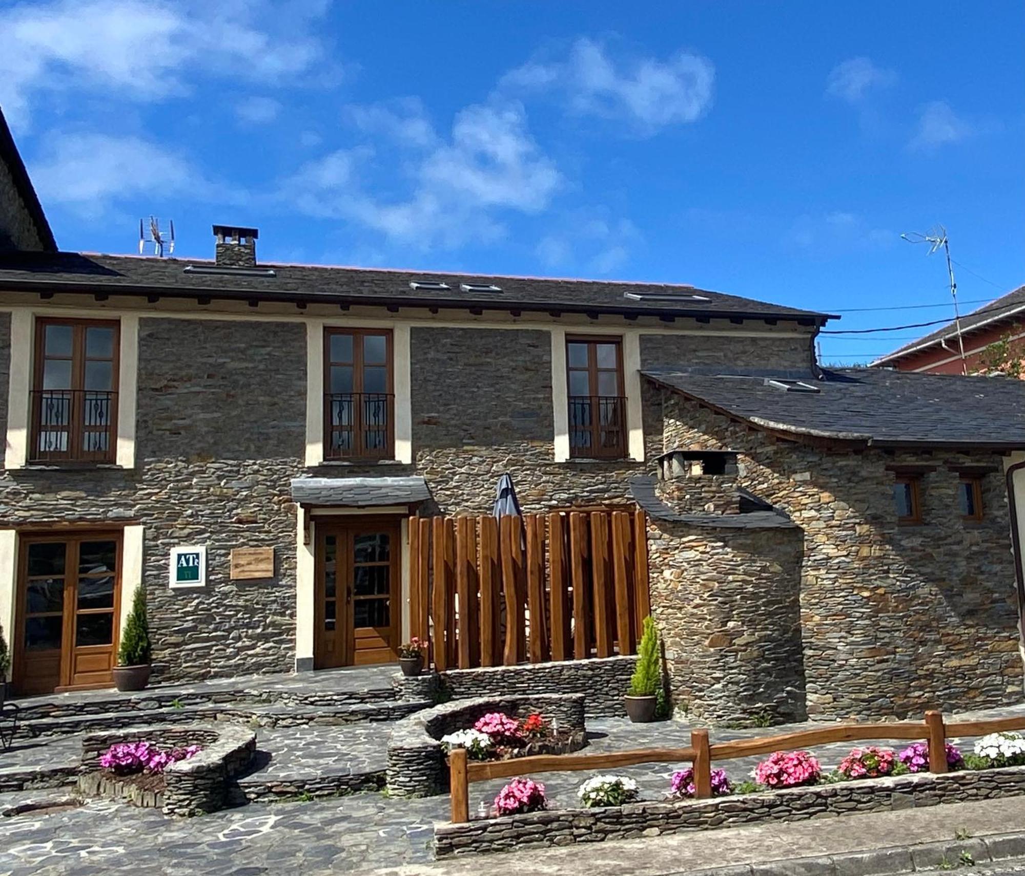 Casa Ria De *